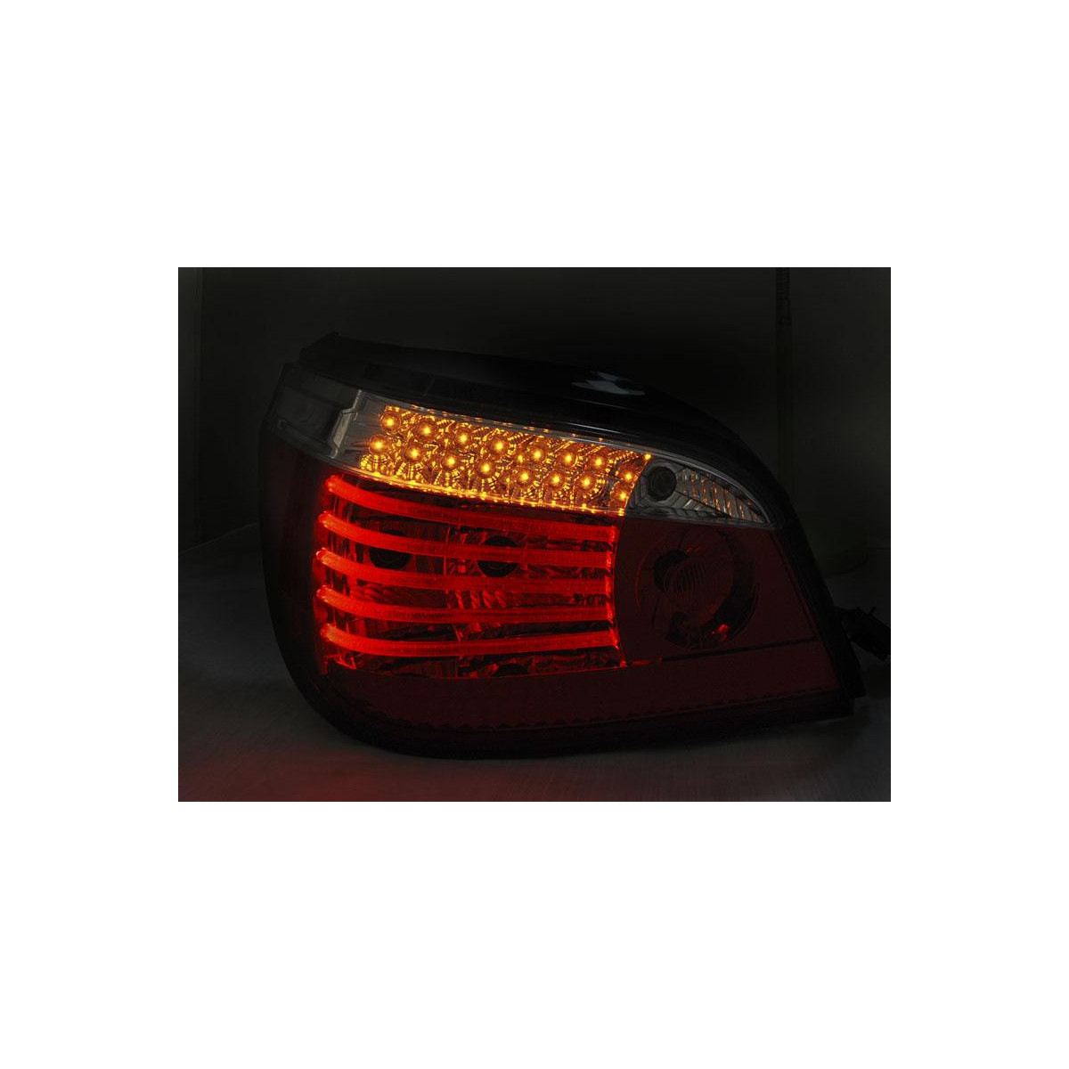 LAMPY LAMPY D. BMW E60 07.03-07 R-W LED SEQ"