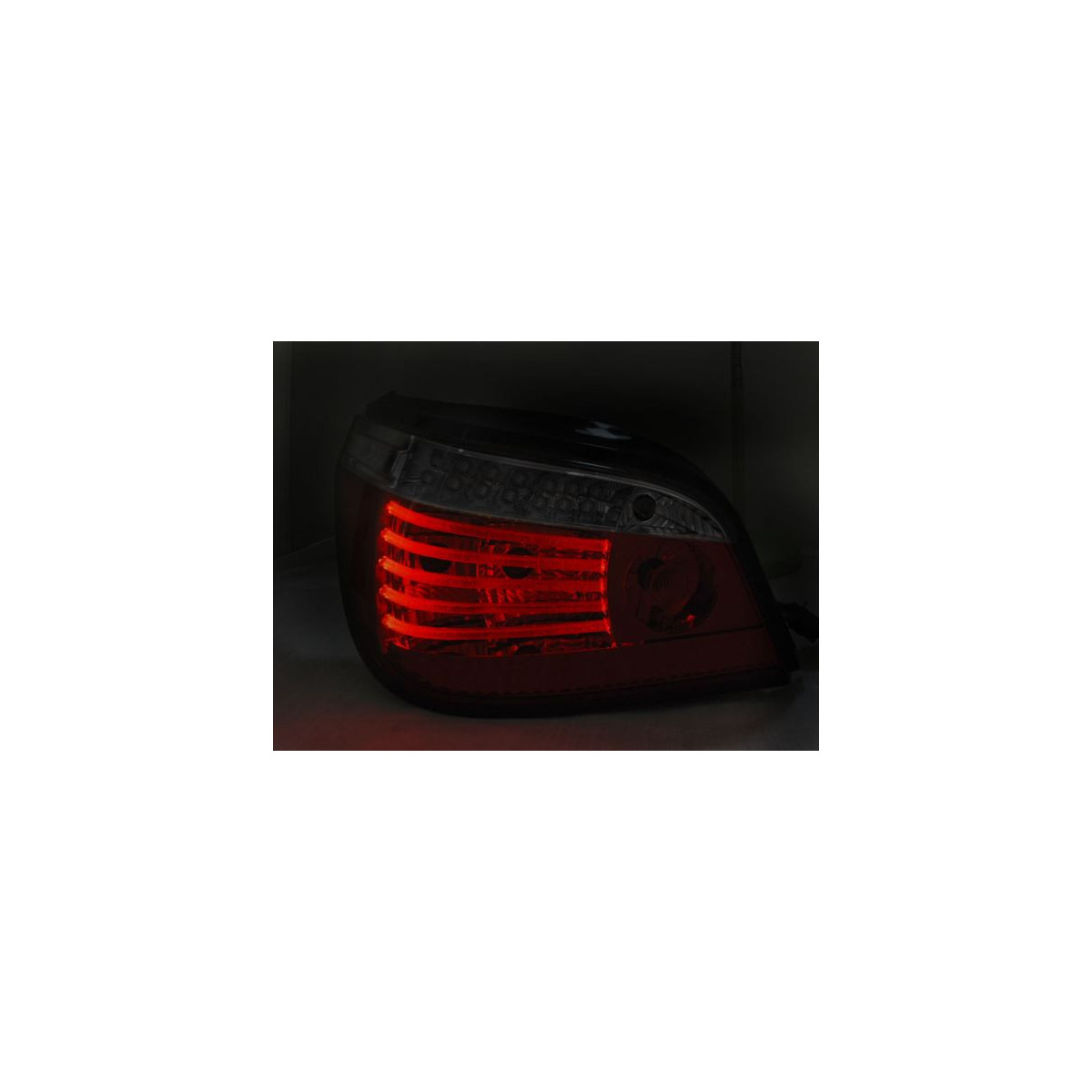 LAMPY BMW E60 07.03-07 RED SMOKE LED SEQ DIODOWE