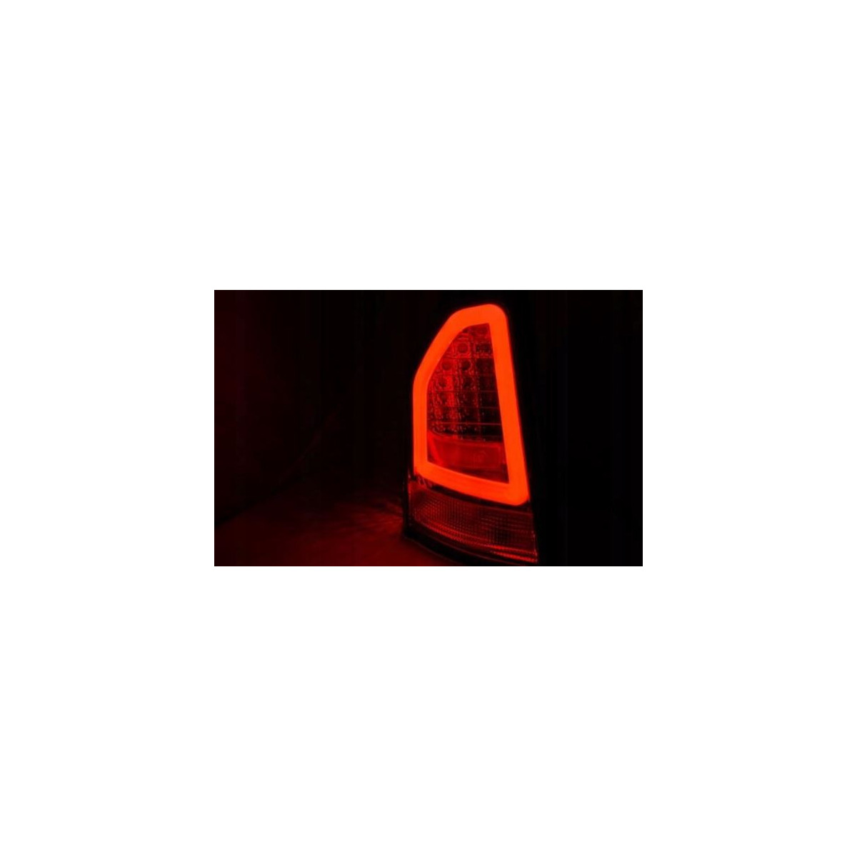 LAMPY CHRYSLER 300C 05-08 RED SMOKE LED BAR