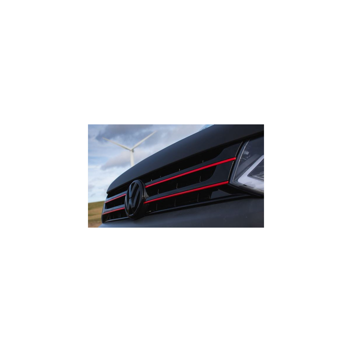 GRILL VW T5 09-15 BADGED WITH RED TRIM