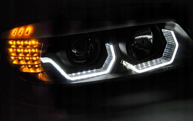 LAMPY BMW E90/E91 05-08  3D AE LED BLACK