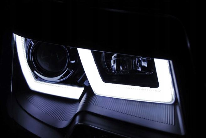 LAMPY P. VW T5 10-15 BLACK TRU DRL LED U-TYPE